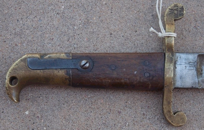 Sabre-baonnette modle 1867 transform en arme de ct